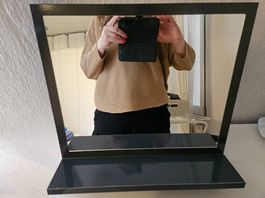 Wandspiegel, zum an die Wand montieren mit Ablage