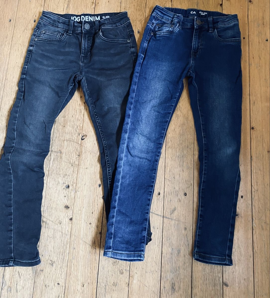 C&A Pantaloni: 2 Paar Jeans Gr. 140 – Usato da bern venduto da marion78