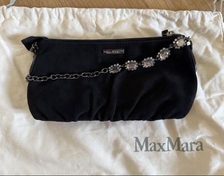 Clutch Max Mara nera con decorazioni