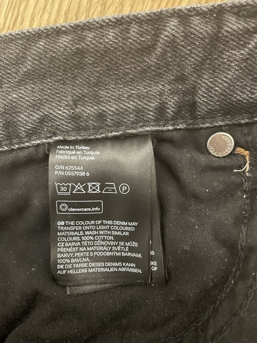H&M Jeans: H&M jeans high waist 26 grau – Usato da uster venduto da 2017c 3