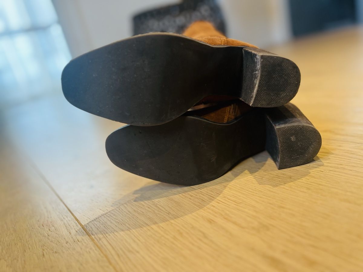 Scarpe da donna: Overknees in Wildlederoptik, Gr. 38 – Usato da Murten venduto da Rebelle_en_Style 2