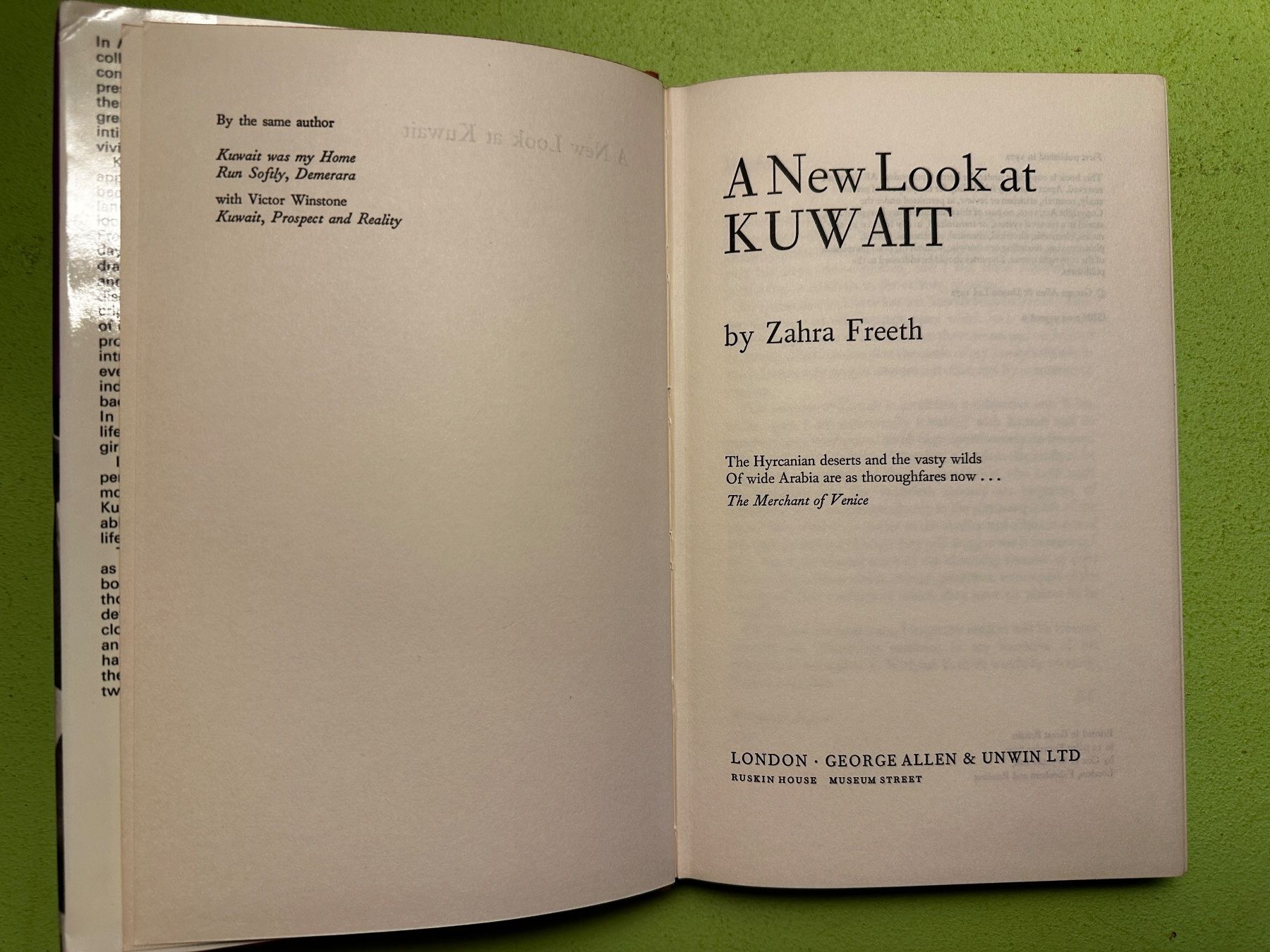 Bücher: Zahra Freeth: A New Look at Kuwait. 1972 – Gebraucht aus Zürich von allp 2