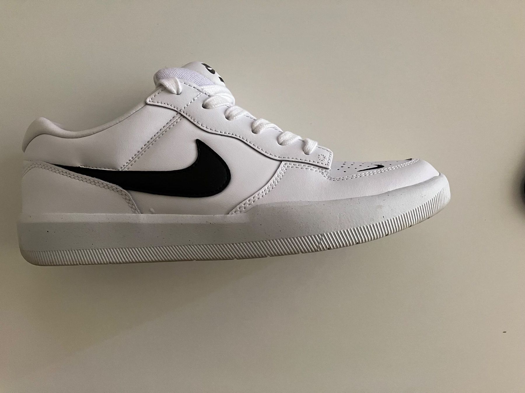 Scarpe da uomo: Nike SB - Baskets basses- Blanches/Noires – Nuovo (secondo la descrizione) da Venthône venduto da Adrien_Duc