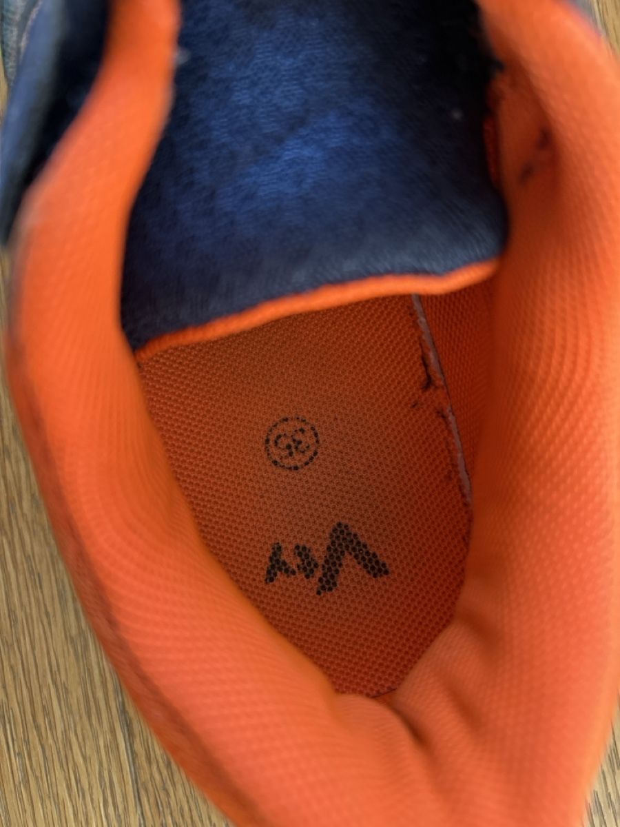 Herrenschuhe: Hallenturnschuhe – Gebraucht aus Fraubrunnen von Random777 3