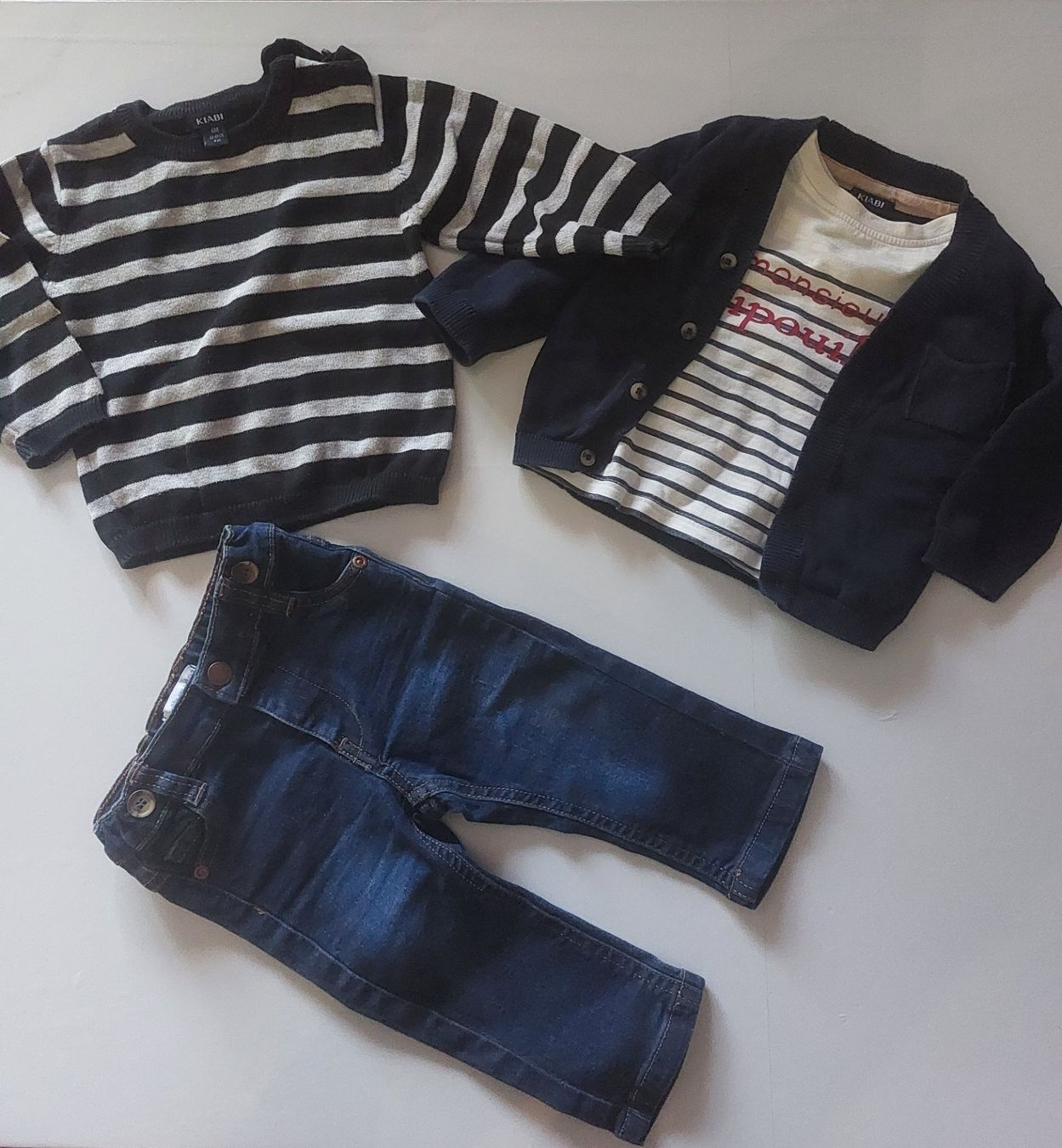 Vertbaudet Lotti & Set di vestiti: Tenu pour bébé garçon 6 mois - Pulls, gilet, jeans! – Usato da Oberburg venduto da Ines2019