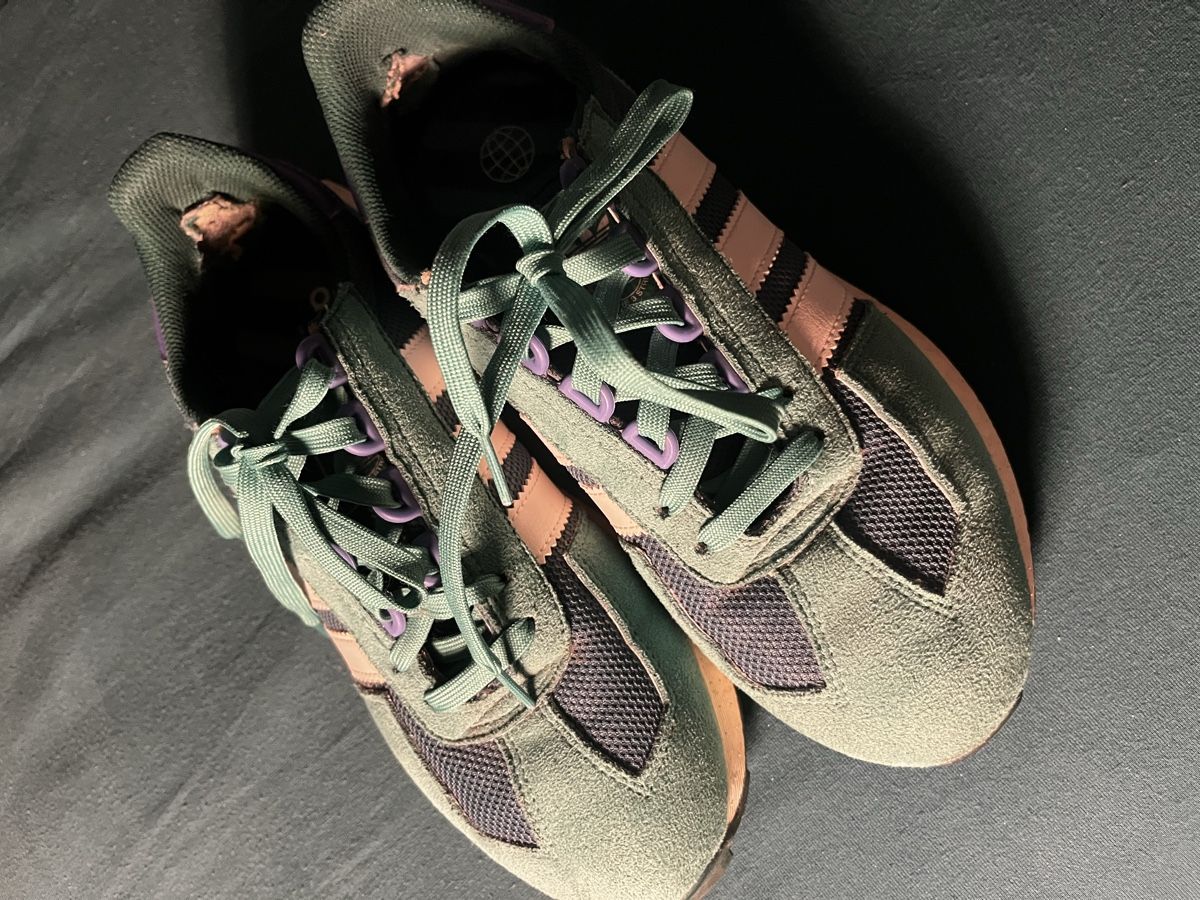 Adidas Scarpe da uomo: Adidas Turnschuhe Grösse 40 1/2 – Usato da Zürich venduto da ENEA27 1