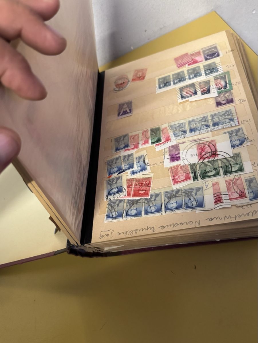 Tous les timbres: Briefmarken Sammelalben  – D'occasion à Schlieren par Freundlich02 6
