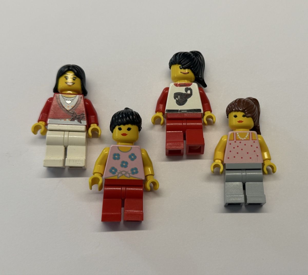 Lego Statuette: Lego Figuren, 4 Stück, Mädchen. – Usato da Rheinfelden venduto da zim_2hqc