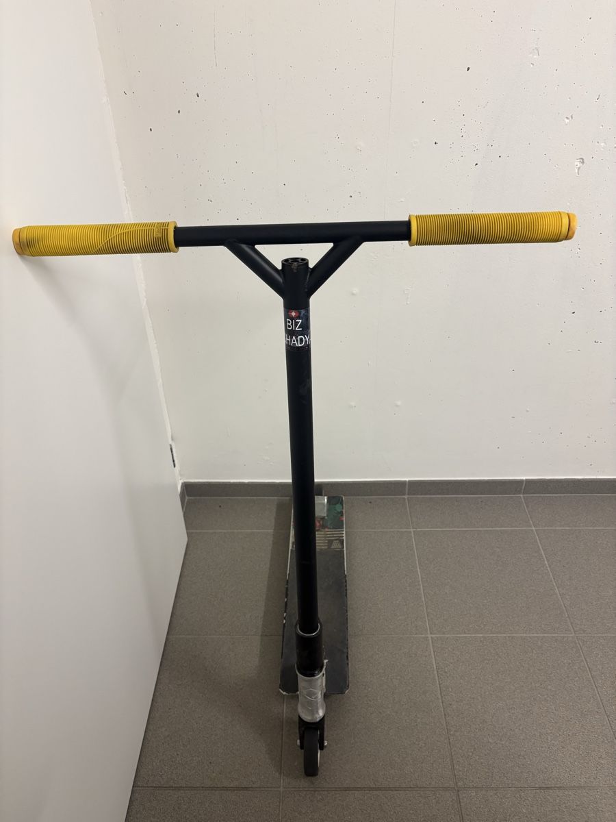 Kickboard: Scooter (Streetscooter) – Usato da Maienfeld venduto da jar_n9qt 4