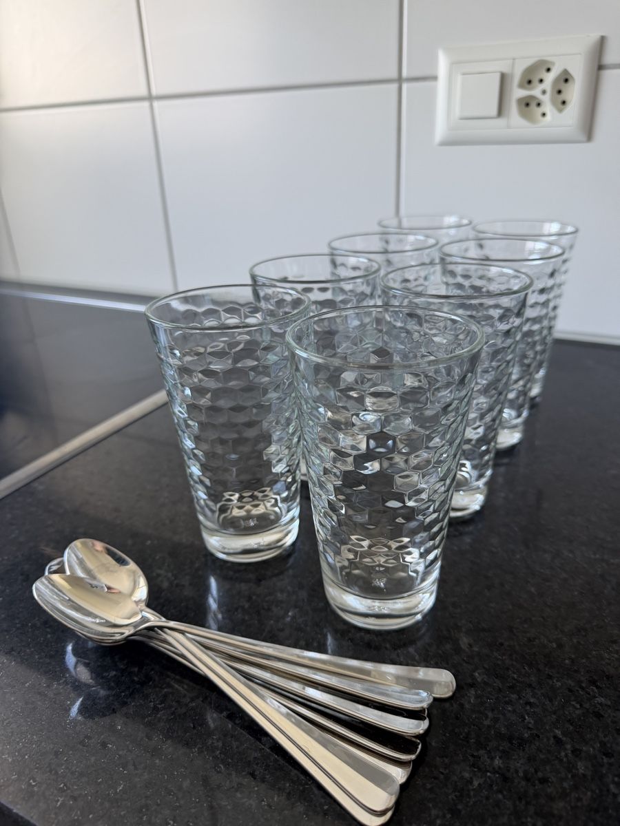 WMF Bicchieri: WMF Latte Macchiato Gläser 8 Stk. + Löffel Set – Nuovo (secondo la descrizione) da Dübendorf venduto da MariaS.