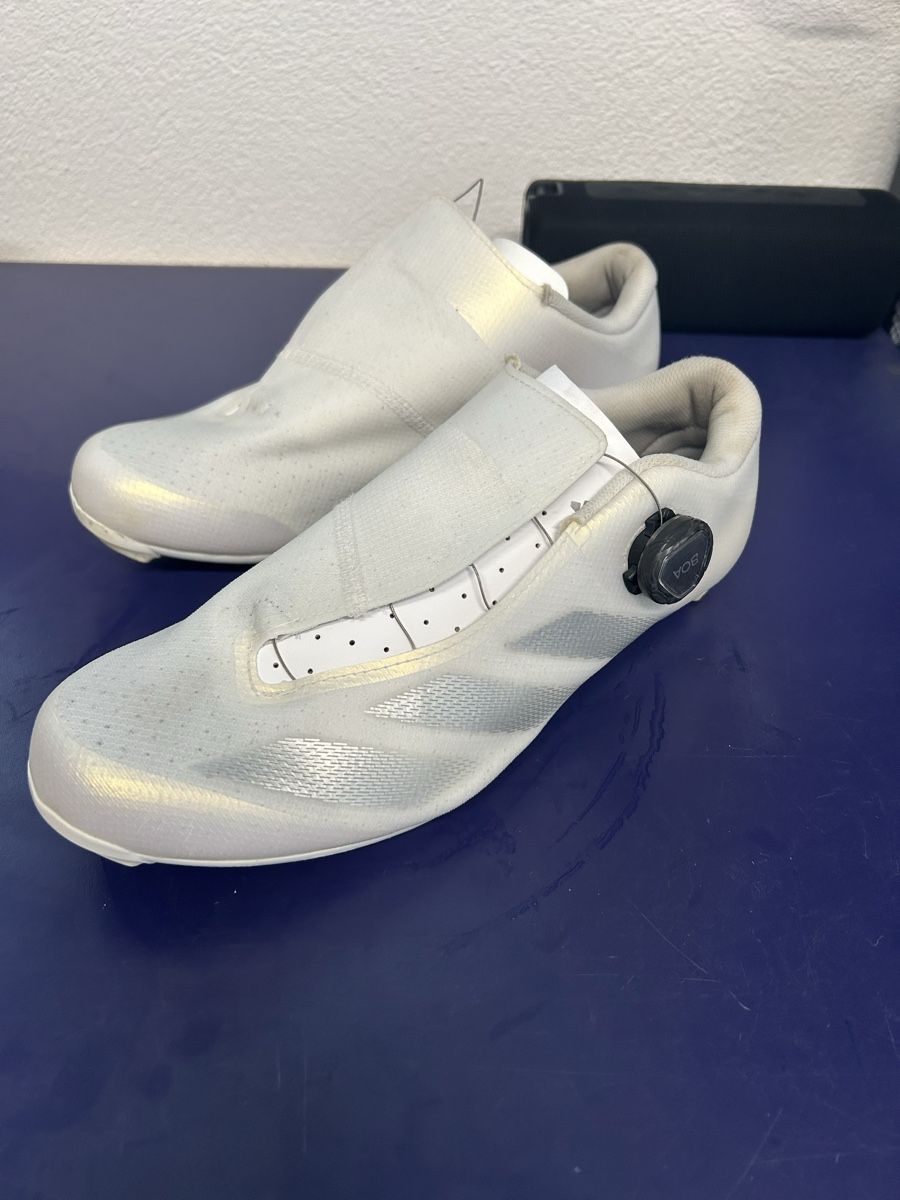 Adidas Scarpe da uomo: Scarpe Adidas Tempo – Usato da Biasca venduto da Tomathiss