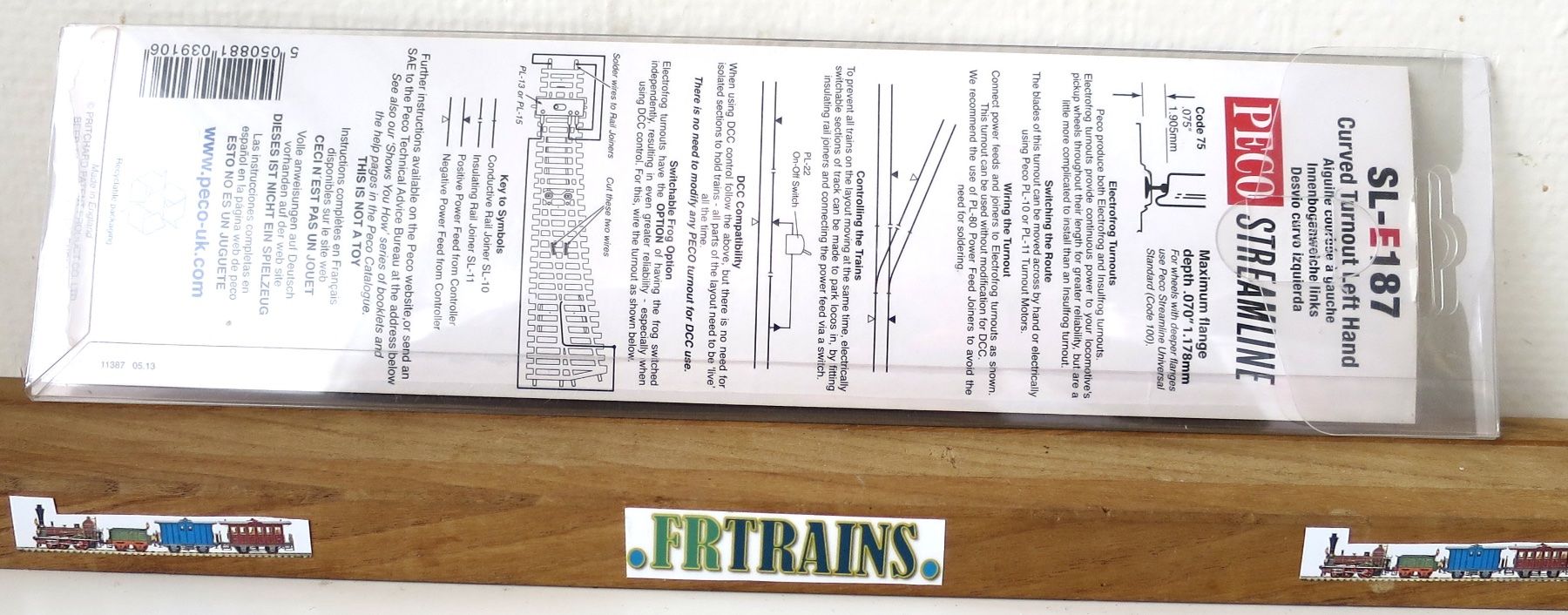 Modellini di ferrovie: PECO HO AIGUILAGE COURBE DROITE ELETROFROG CODE 75 – Nuovo e nell'imballaggio originale da Gland venduto da FRtrains 1