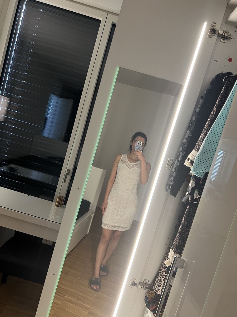 Kleider: White guipure dress – Gebraucht aus Adliswil von avatar83 4