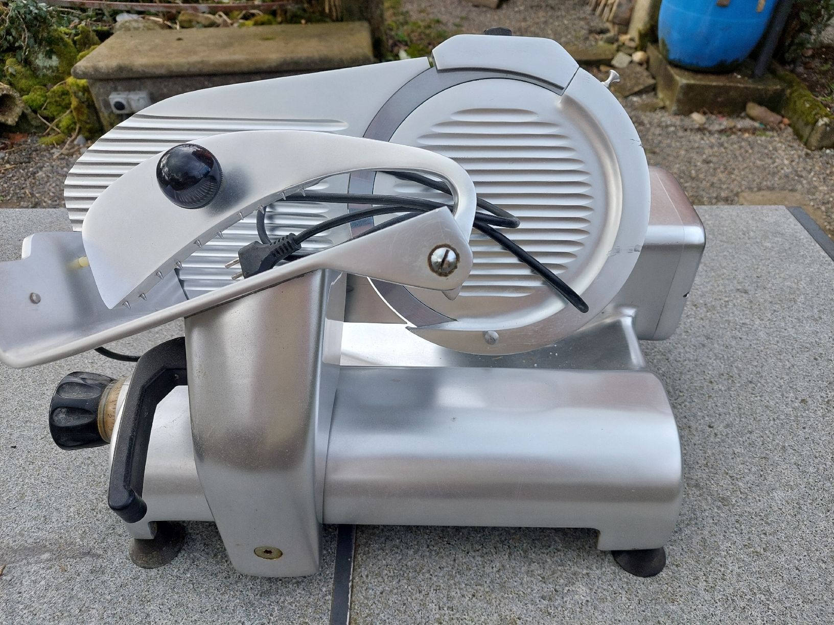 Küchengeräte: Schneidemaschine  – Gebraucht aus Hinwil von  5