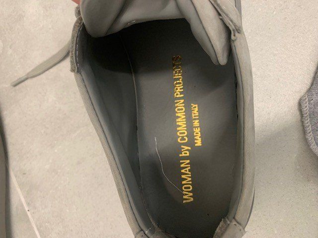 Scarpe da donna: Basquettes en cuir nubuck gris de Common Projects T36 – Usato da St-Aubin-Sauges venduto da Juliezan 2