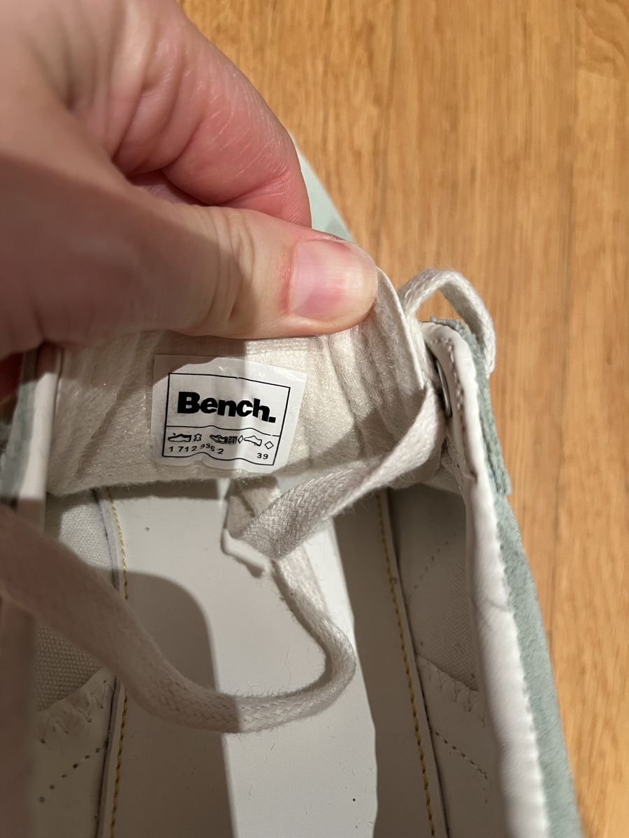 Damenschuhe: Bench Turnschuhe Gr.39 – Gebraucht aus Baden von zi_ai 3