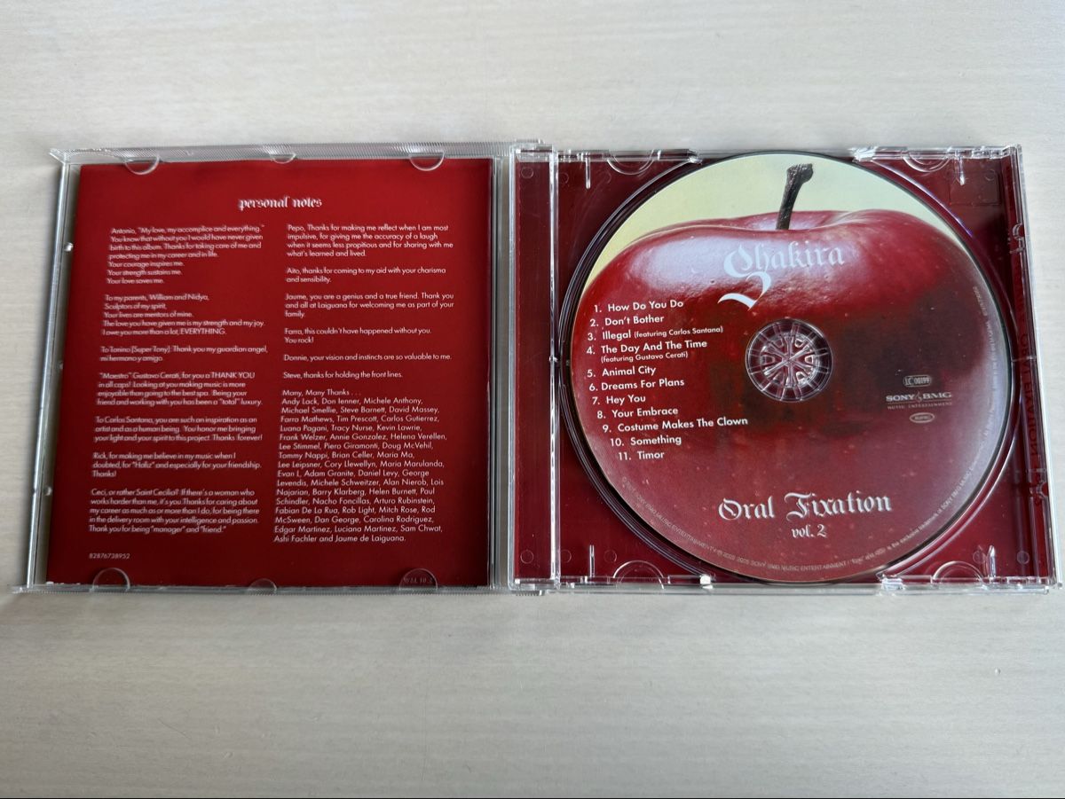 CD: Shakira - Oral Fixation Vol. 2 CD, – Usato da Oberried Brienz venduto da Chyara 2