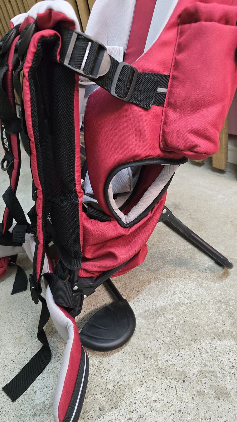 Marsupi portabebè: Brevi child backpack carrier red  – Nuovo (secondo la descrizione) da Effretikon venduto da hug_6zr9 2