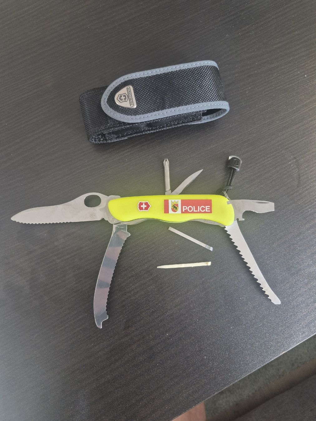 Victorinox Couteaux de poche: Victorinox KaPo Tool – Neuf (Voir description) à Oberried Brienz par eup_z5zy