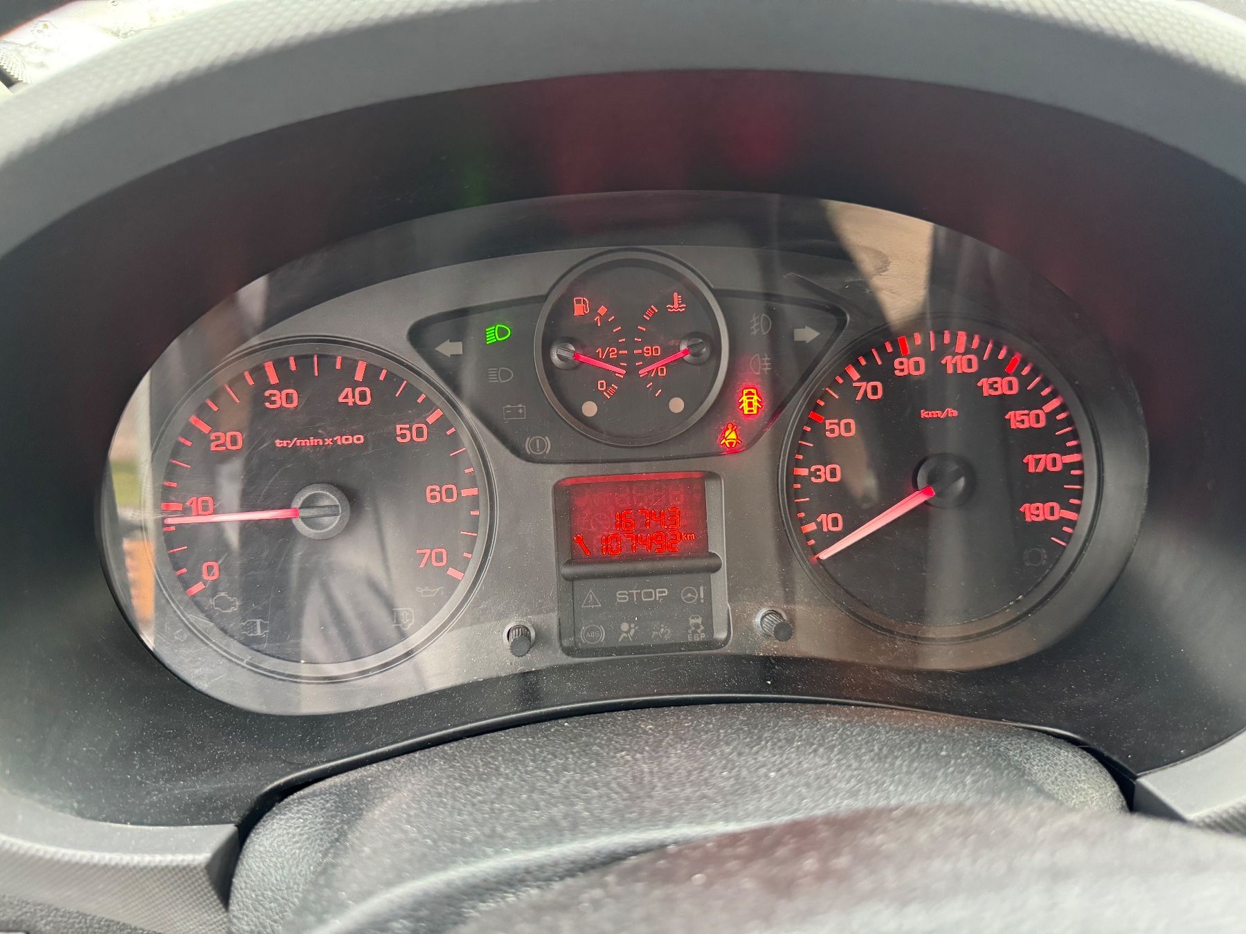 Citroën Nutzfahrzeuge: CITROEN Berlingo 1.6i – Gebraucht aus St. Gallen von AutoSG 8