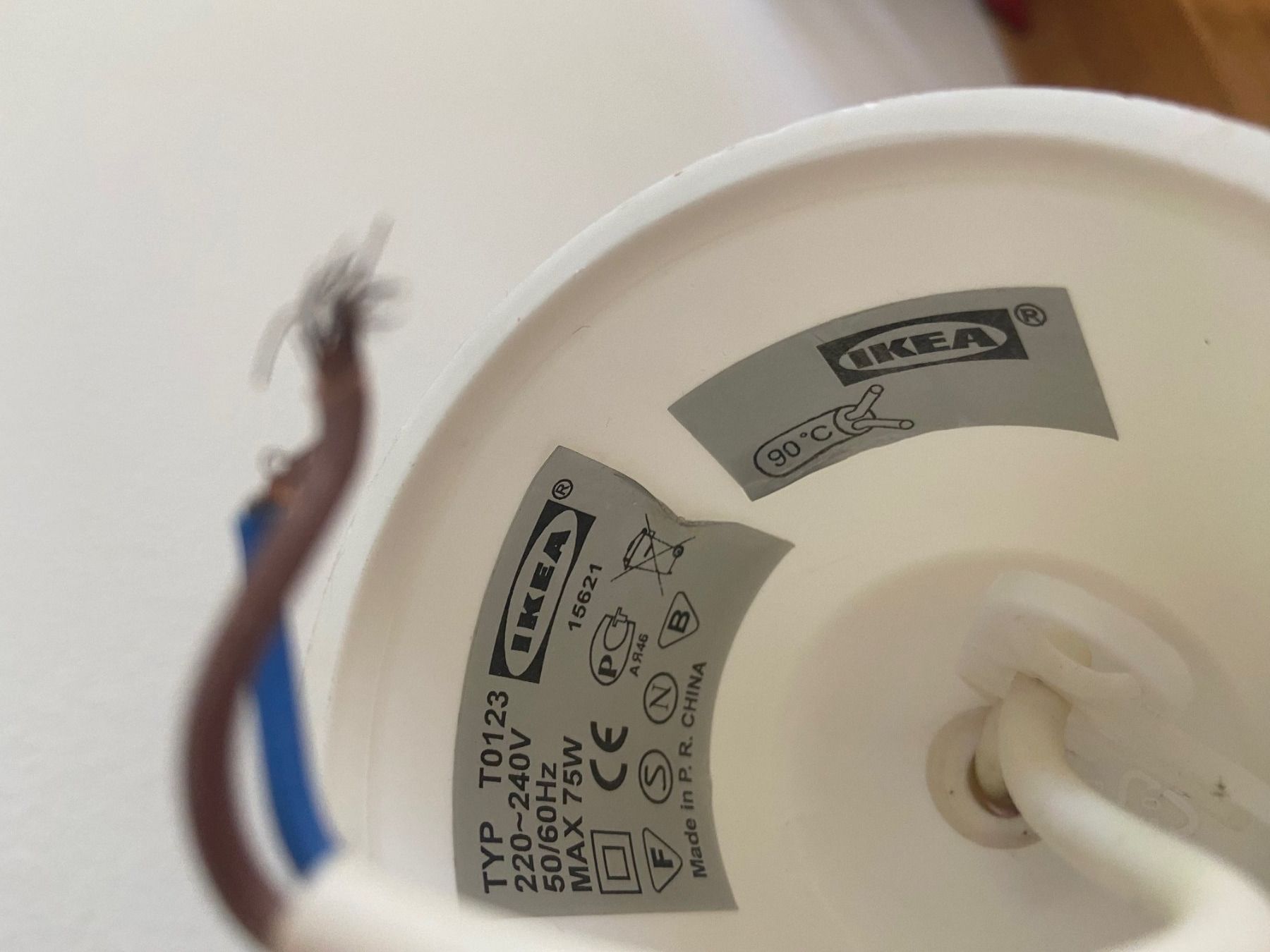 Ikea Kronleuchter & Deckenlampen: Ikea Deckenleuchte mit Kristall-Ketten – Gebraucht aus Urdorf von  3