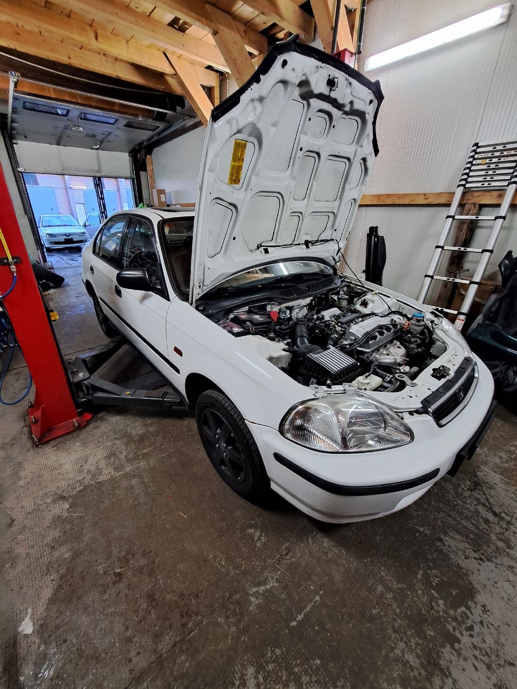 Honda Automobili: Honda Civic 1.5i LS V-tec – Usato da Les Valettes venduto da mor_7ww2 5
