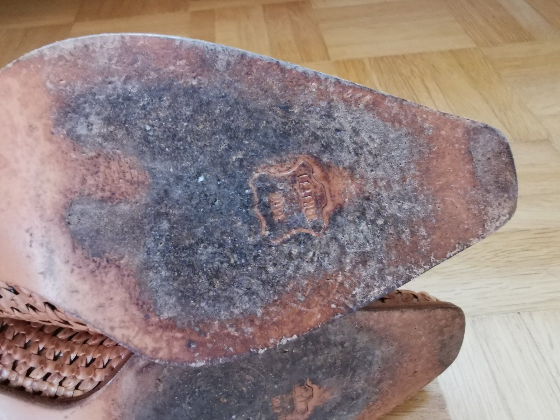 Stuart Weitzman Scarpe da donna: Stiefeletten Stuart Weitzman Gr. 37 1/2 – Usato da Stäfa venduto da flamingo_17 9