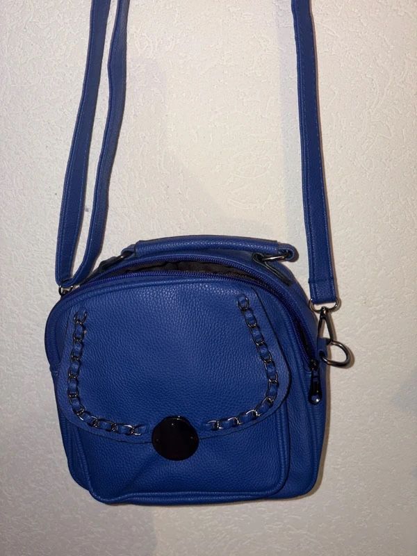 Borse da donna: Sac à bandoulière – Nuovo (secondo la descrizione) da Porrentruy venduto da lin_p2j6 1