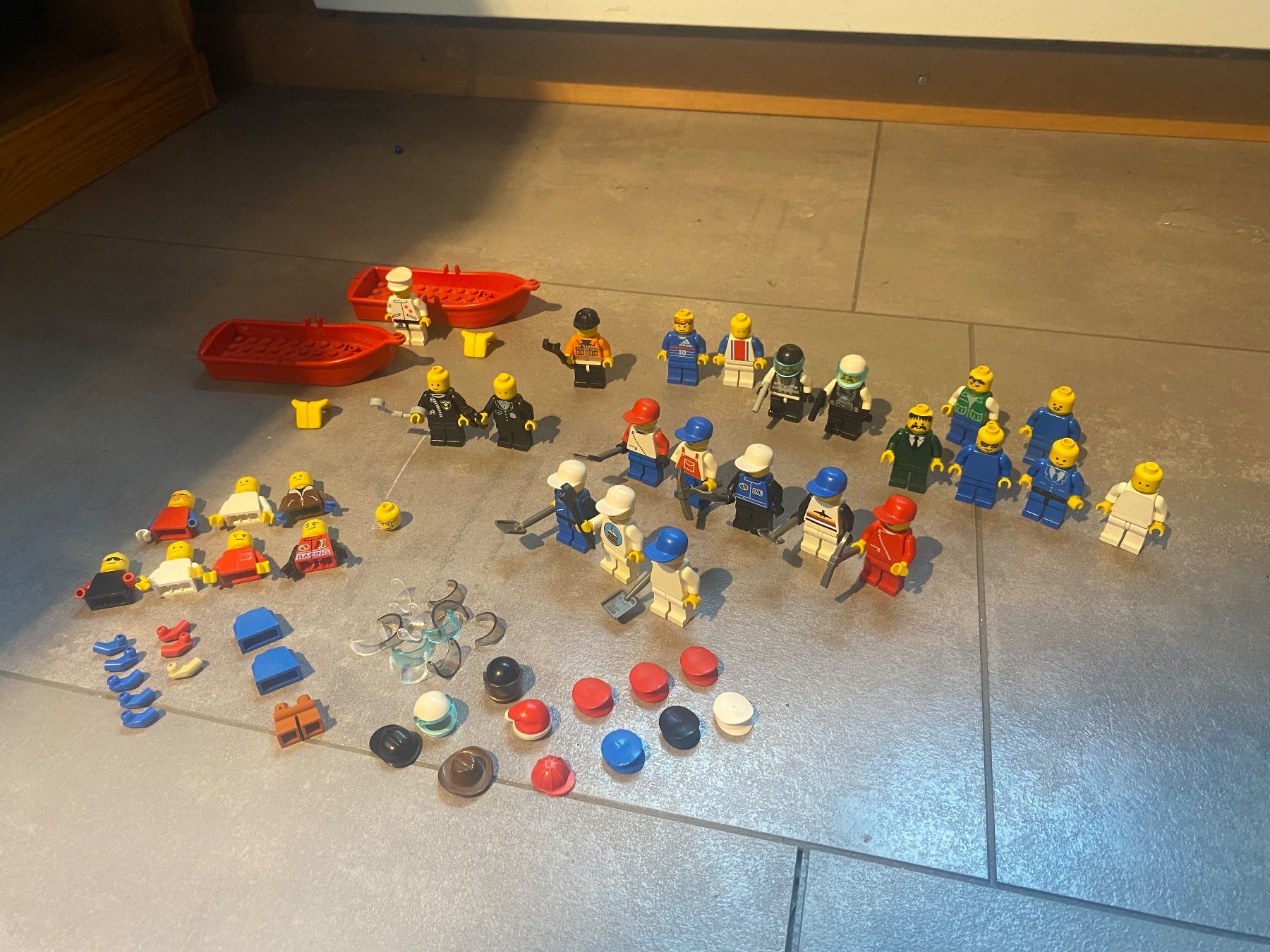 Lego Jouets: Lego Spielfiguren – D'occasion à Mastrils par scipio753