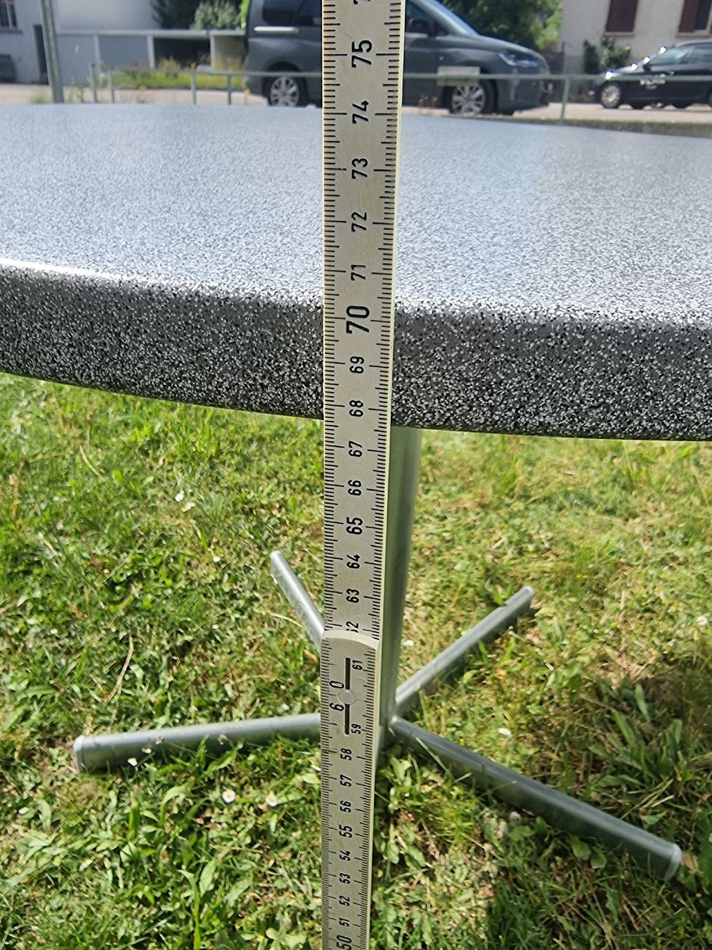 Schaffner Tische: Garten-Tisch rund Schaffner, – Gebraucht aus Olten von Mezopotamya 6