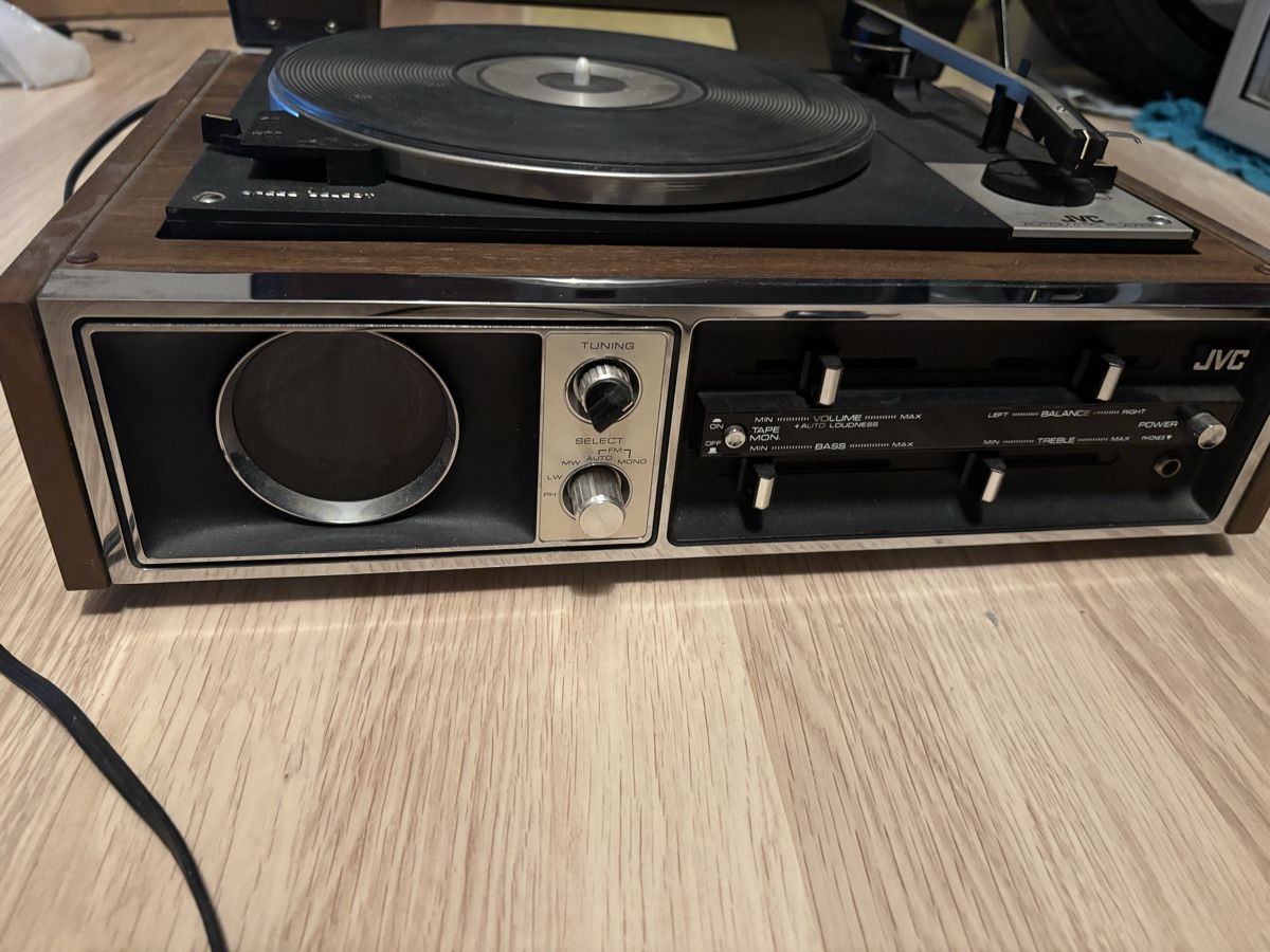 JVC Giradischi: JVC Plattenspieler – Difettoso da Winterthur venduto da CarsShowCase3 1