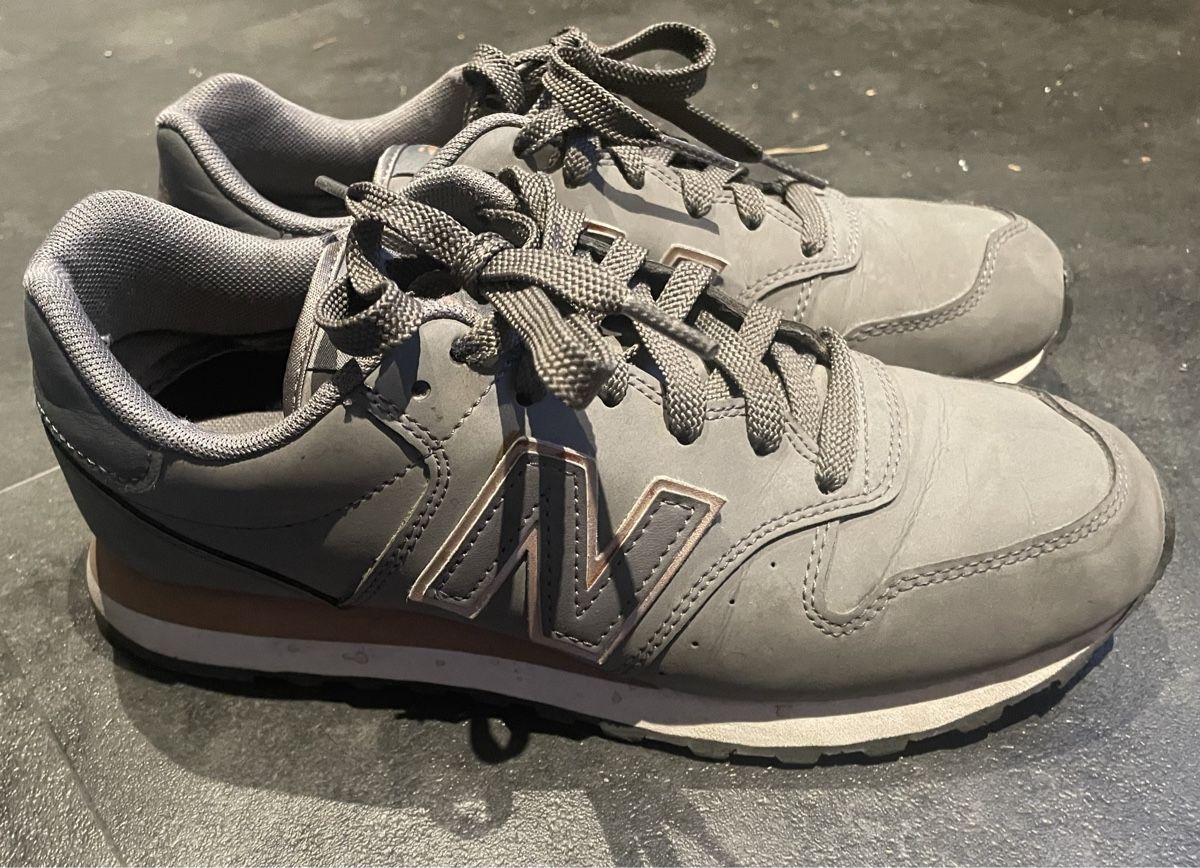 New Balance Scarpe da donna: New Balance Sneaker, Grau, Grösse 36.5 – Usato da Mitlödi venduto da meyer-sabrina