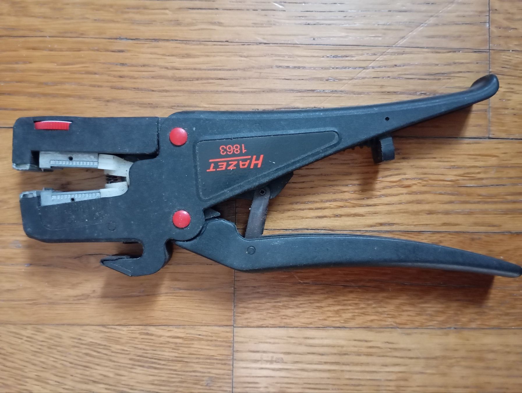 Hazet Tutti gli attrezzi: Hazet 1863 Automatic Wire Stripper, 205mm – Usato da Dietikon venduto da aberdeen30