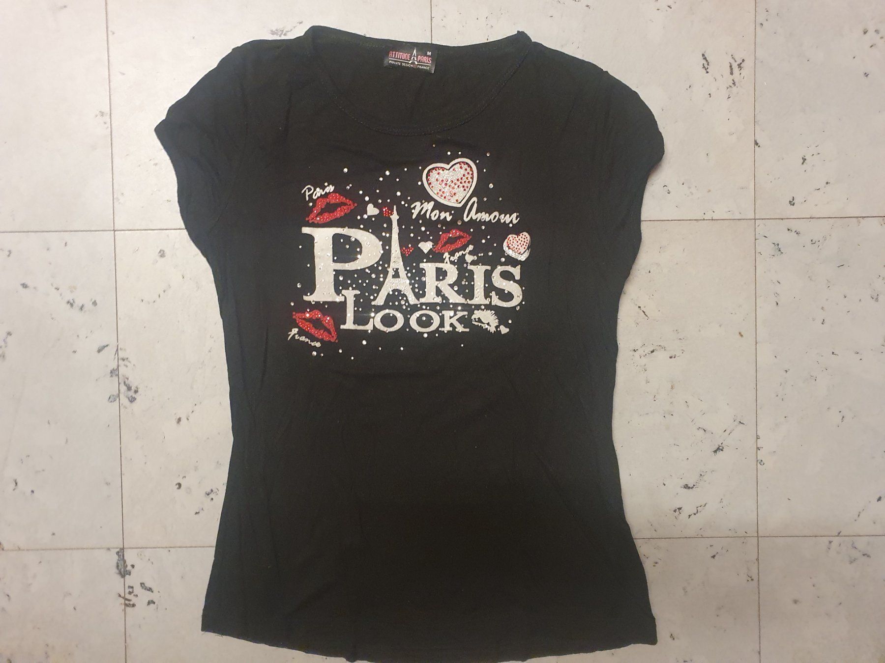 T-shirt: T-Shirt – Usato da Moosseedorf venduto da Sonnenschein..