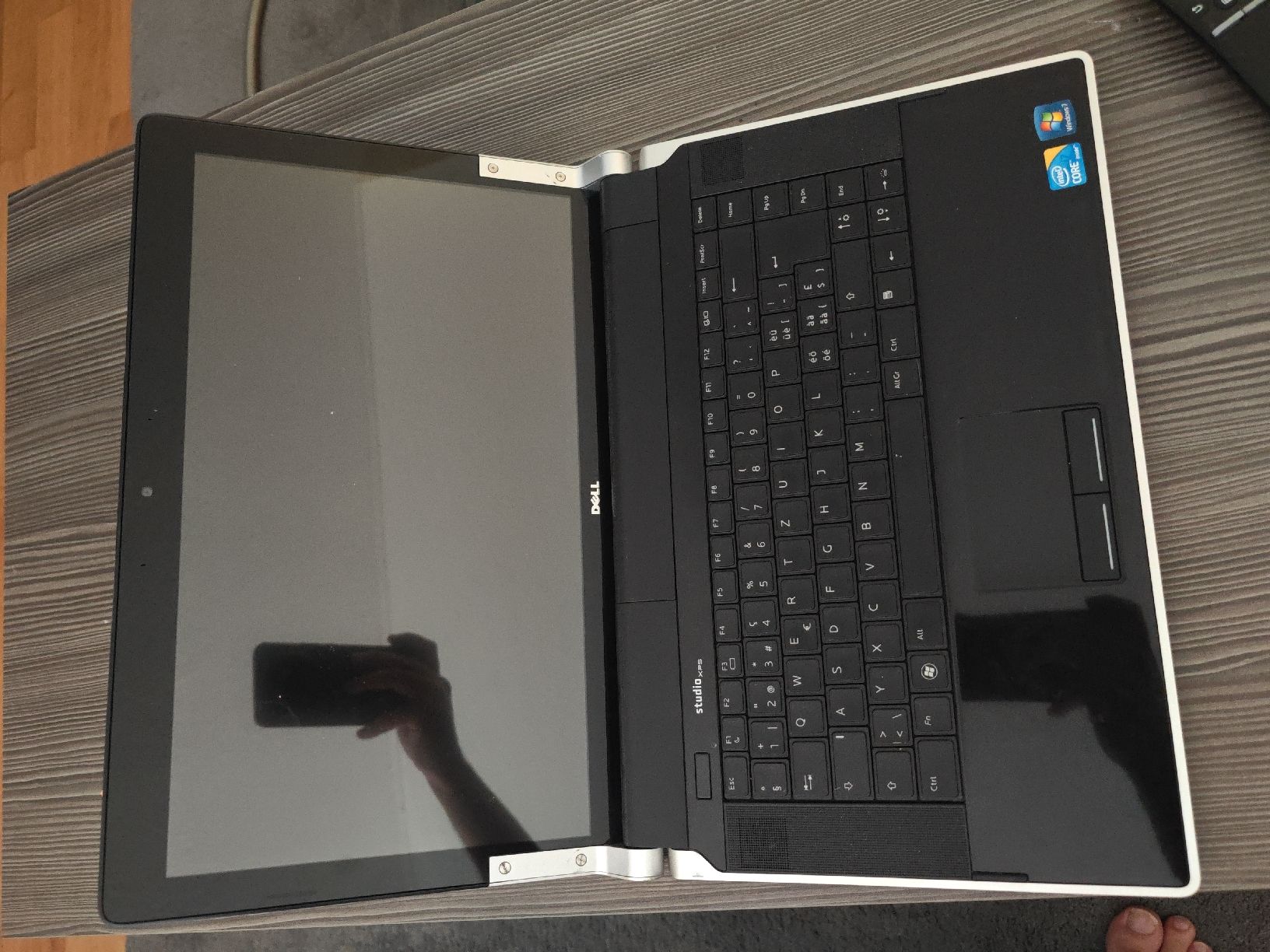 Dell Portables: Dell Laptop schwarz def.  – Défectueux à Horgen par GranitM 1