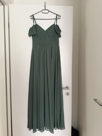 Abendkleid Grün Grösse S  (eher wie M)