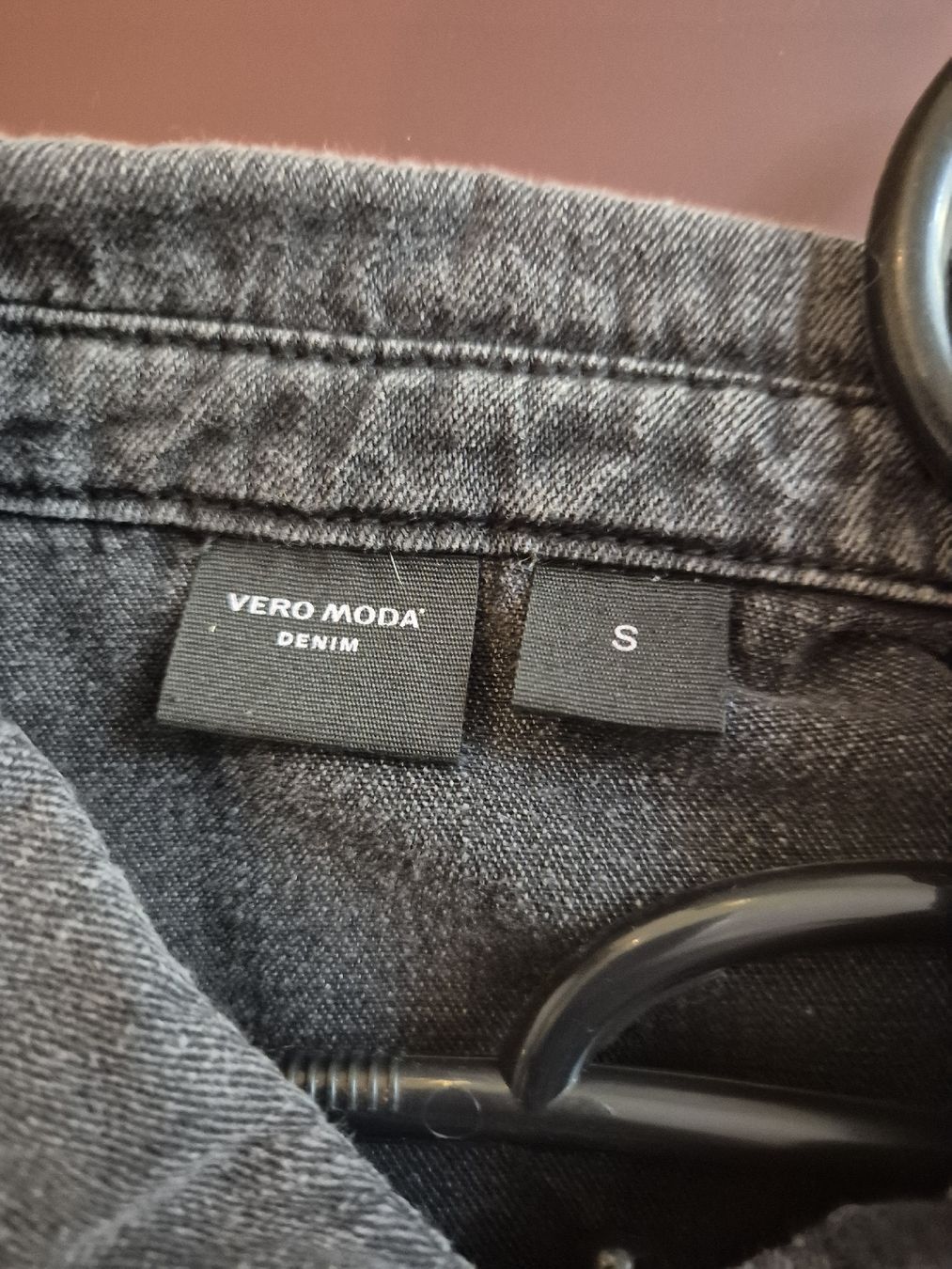 Vero Moda Camicette: Graues Jeanshemd von Vero Moda, Gr. S – Usato da Romanshorn venduto da Enilec02 3