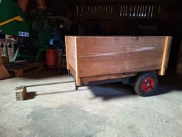 Kleiner Anhänger zb. an Rasentracktor Eigenkonstruktion