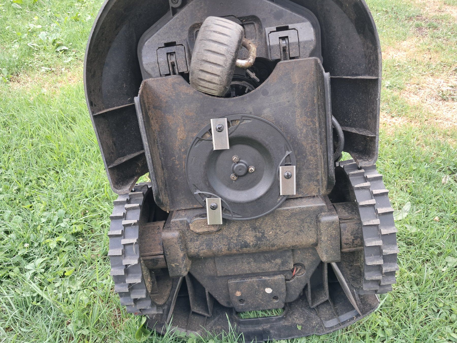 Rasenmäher: Ayce Rasenroboter RMC300 – Gebraucht aus Wangen an der Aare von CMHaller8892 2