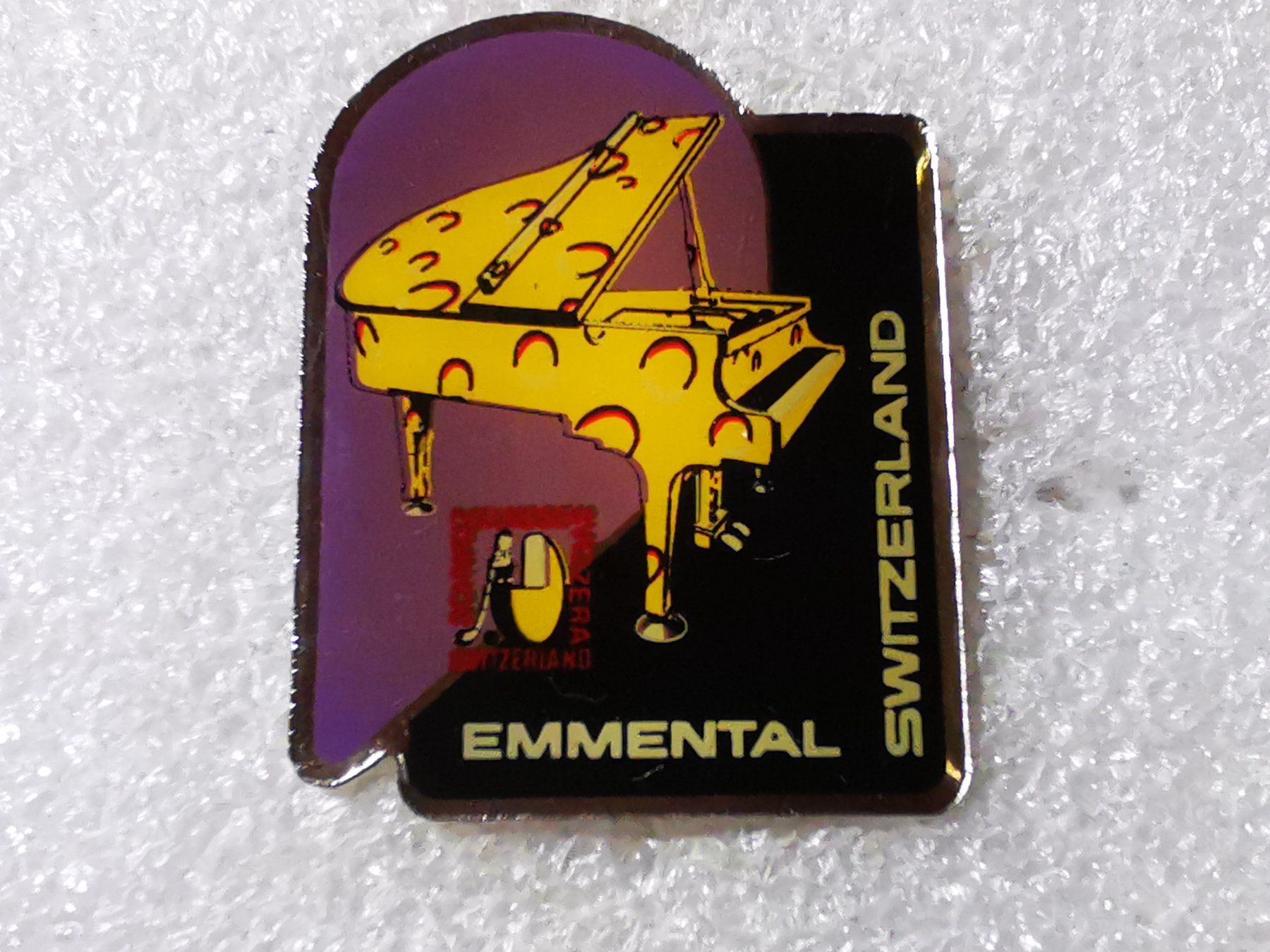Placchette & Badge: Ansteckpin 113: Emmental – Usato da Oppligen venduto da Pin-Fall-Shop