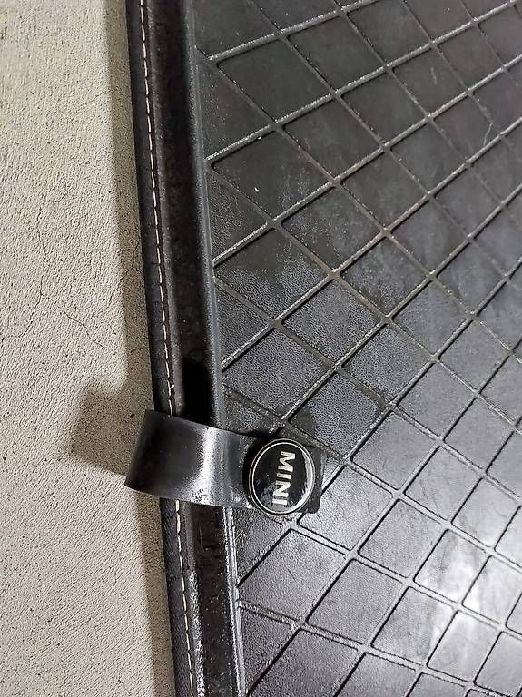 Cooper Tappeti & Tappetini: Mini Cooper Kofferraumschutz – Usato da Triesen venduto da gab_cts9