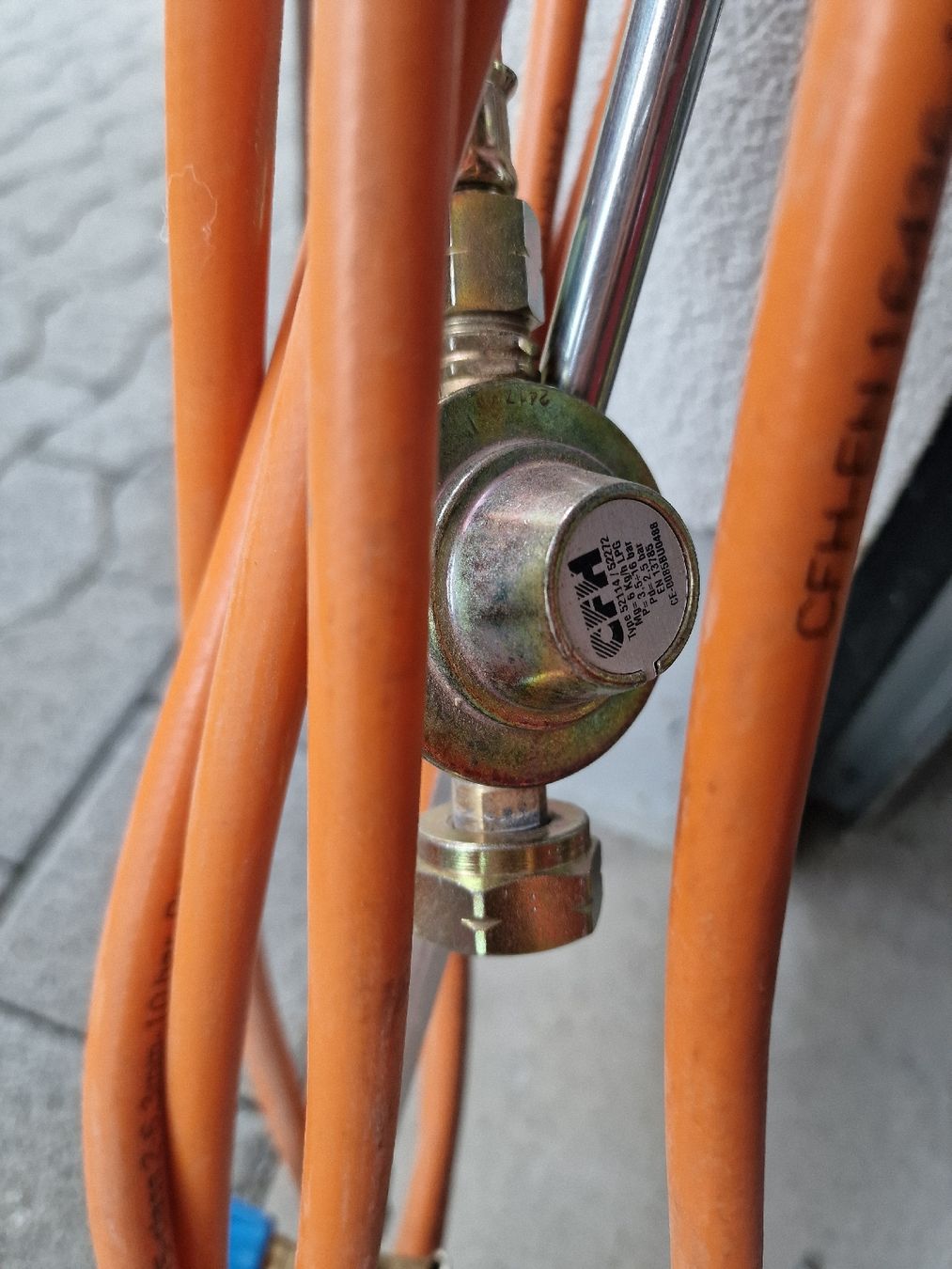 Tous les outils: CFH Gas Abflammgerät Unktrautbrenner Dachbrenner TOP – D'occasion à Güttingen par Freiberger-Verkauf 2