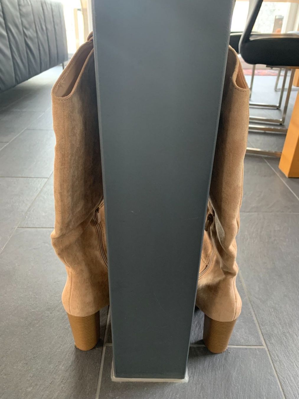 Scarpe da donna: Damen-Stiefel beige Gr.41 – Nuovo (secondo la descrizione) da Azmoos venduto da Verwir64 2