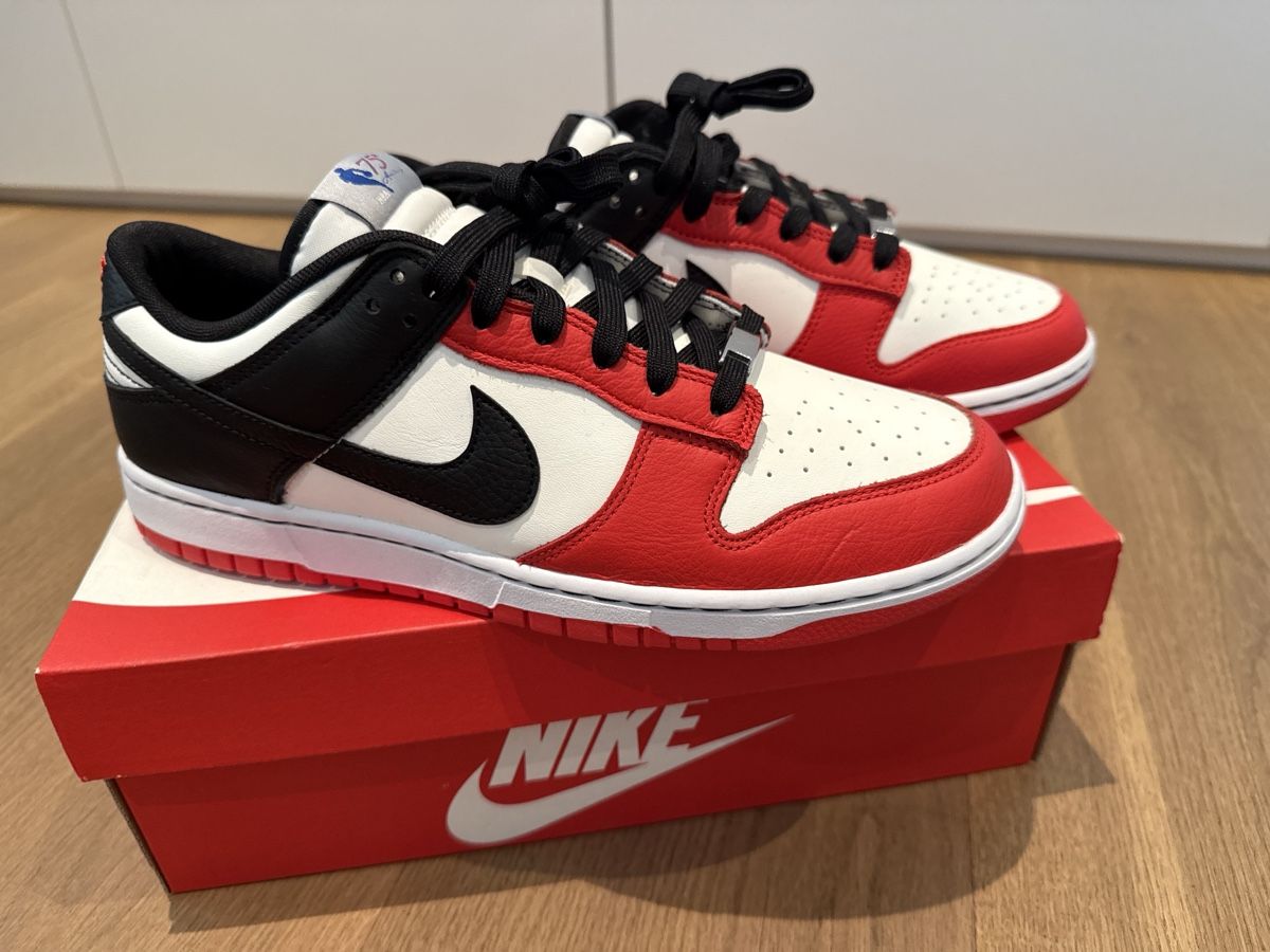 Nike Scarpe da uomo: Nike Dunk Low Retro EMB 75th Anniversary, Taille 45 – Nuovo e nell'imballaggio originale da Mellingen venduto da schiara10 1