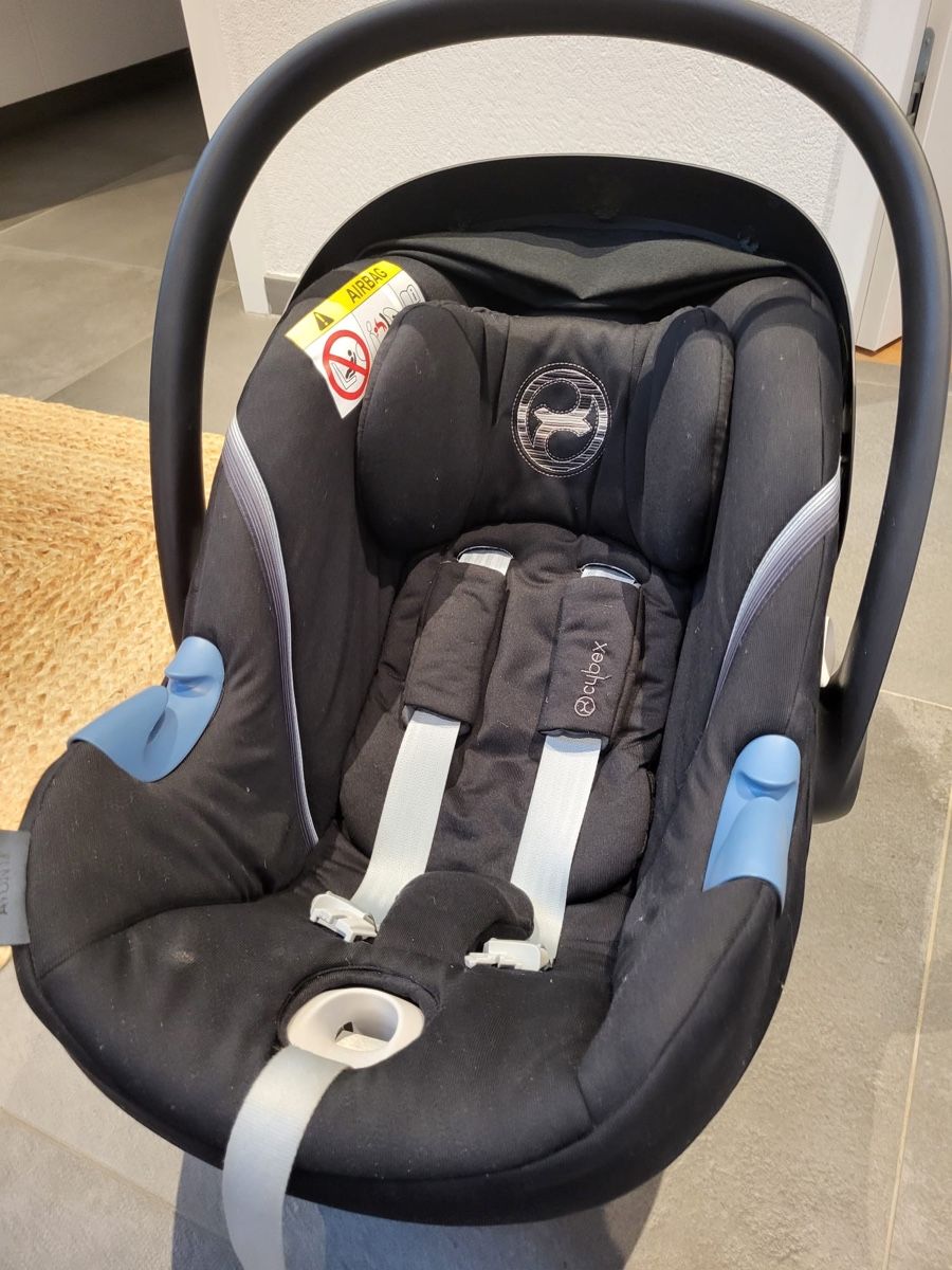 Cybex Seggiolini per auto: Siège auto bébé Cybex avec 2 bases ISOFIX – Usato da Chénens venduto da T_Joye