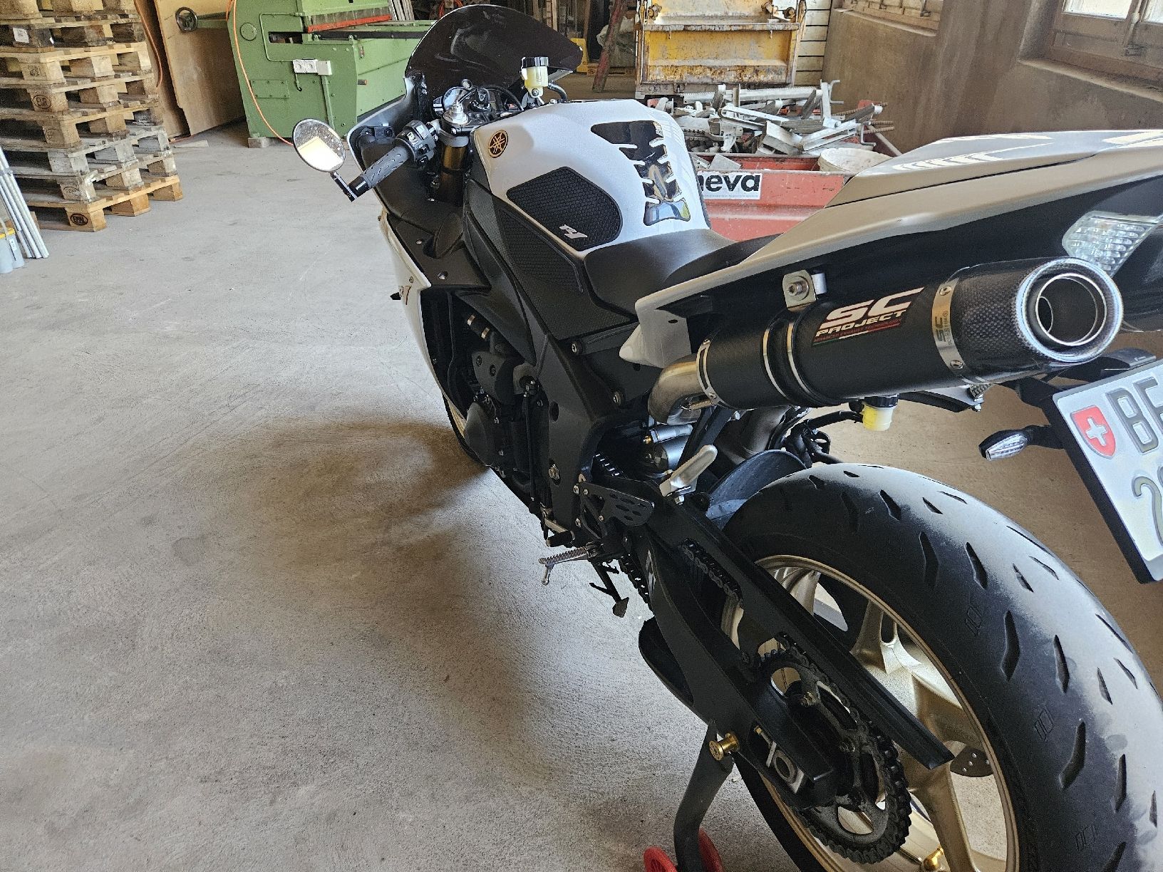 Yamaha Strada: Yamaha R1 Facelift – Usato da Hinterkappelen venduto da manu97 3