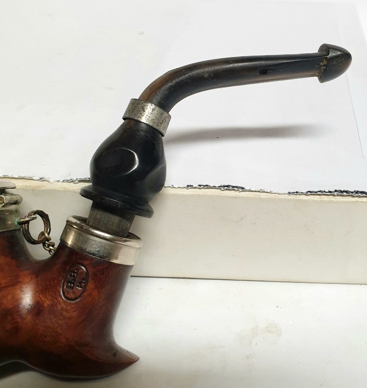 Pipes & Accessoires: Alte berauchte Schweizer Tabakpfeife Bauernpfeife – D'occasion à Tüscherz-Alfermée par Newpad 2
