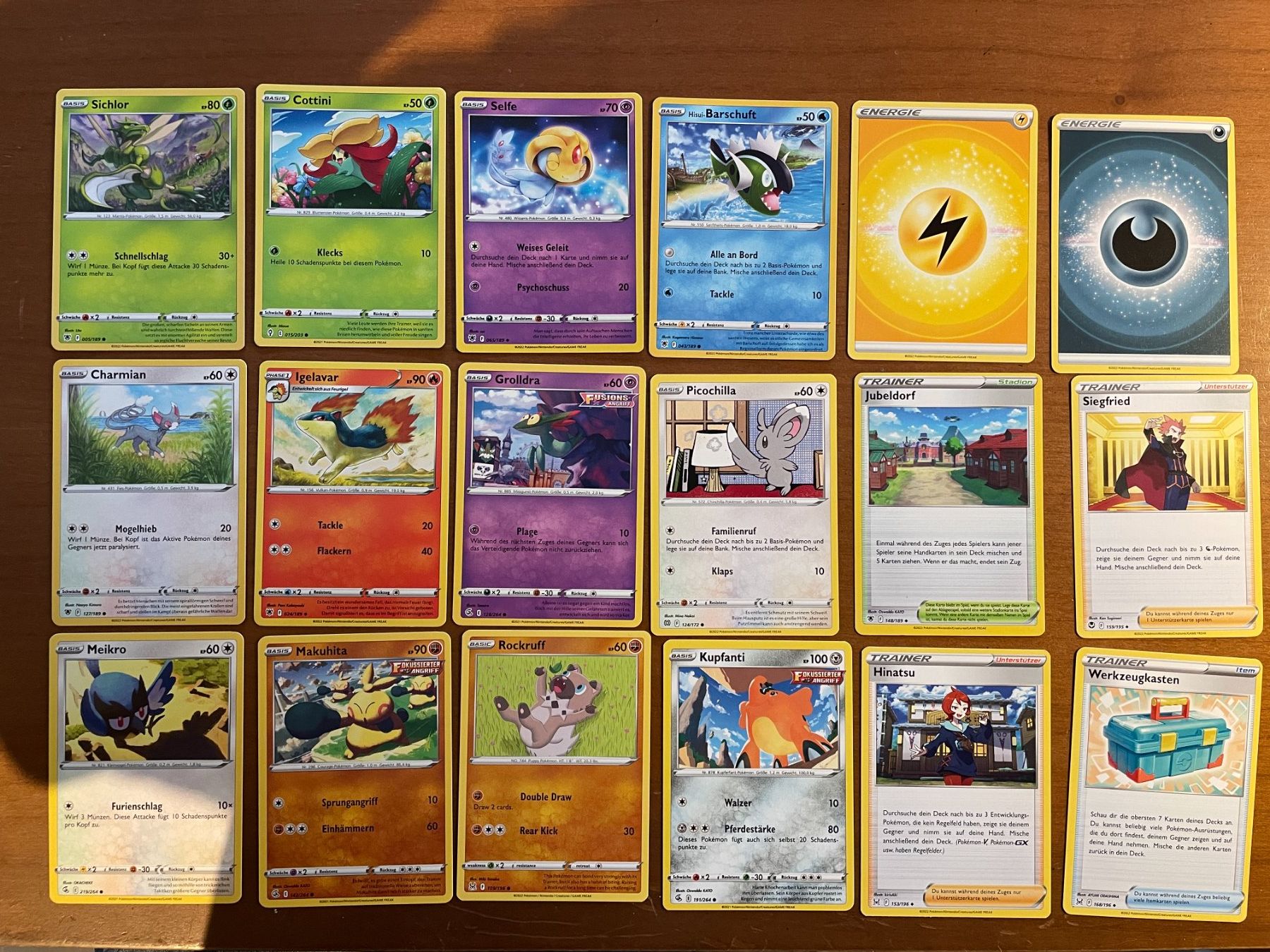 Pokémon Sammelbilder & Trading cards: Pokemon Karten Set (Versand gratis) – Neu (gemäss Beschreibung) aus Chur von Angerson