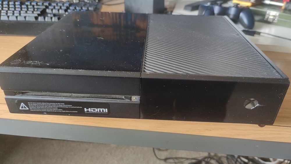 XBOX ONE - Defekt (Defekt) in Wallisellen für CHF 3 – mit Lieferung auf ...