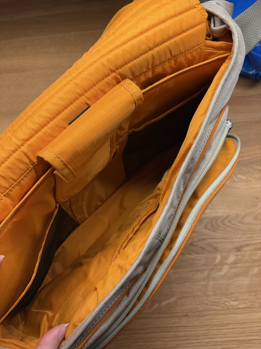 Crumpler Borse: Tasche von Crumpler beige/orange – Usato da Itingen venduto da reb_ypd5 2